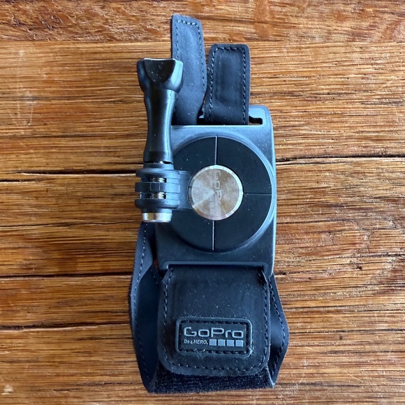 GoPro Hand and Wrist Strap - Picture 1 of 3